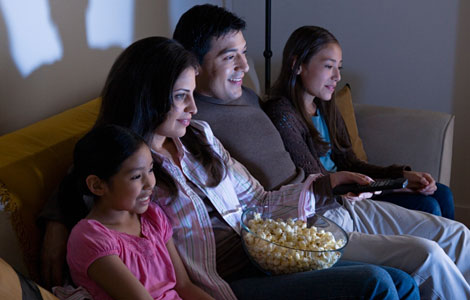 4 Reasons Why The Movie Watching Experience Is Better At Home