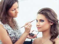 Things To Keep In Mind While You Hire A Make-up Artist